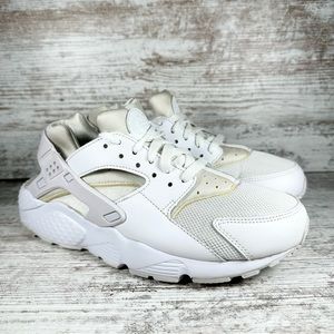 Women’s Nike Air Huarache Run White Pure Platinum Sz 8.5.